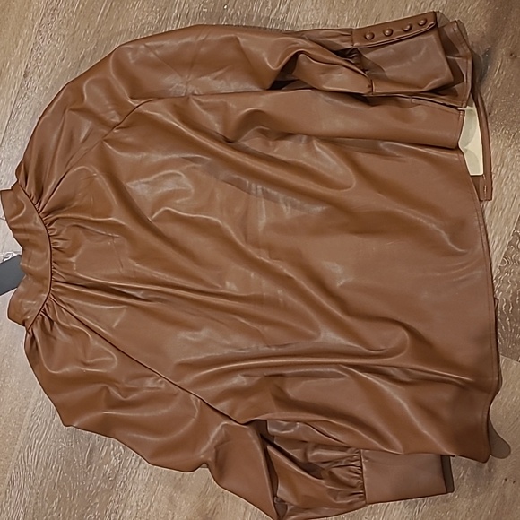 NWT Eloquii Faux Leather Button Up Blouse - Picture 5 of 5